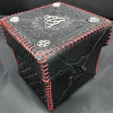 Leather-Dice-Boxes-768x925